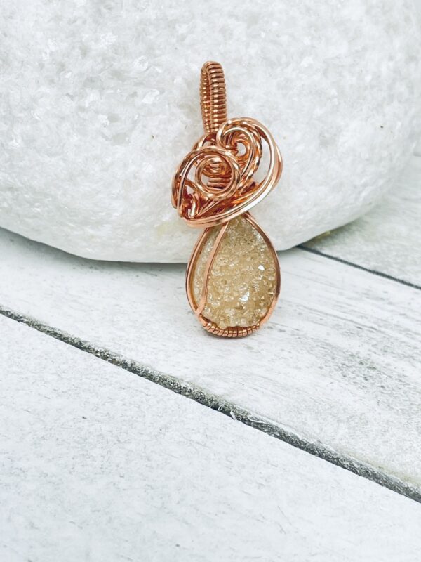 Peach Druzzy Agate in Raw Copper Wire - Image 2