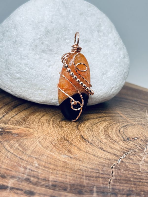 Orange Cracked Dyed Agate in Raw Copper Twisted Square Wire - Image 2