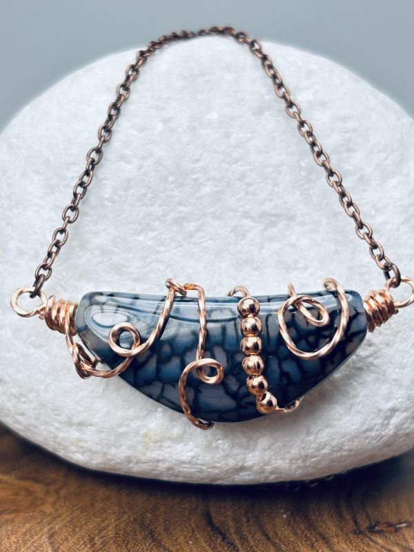 Black Dyed Cracked Agate in Raw Copper Wire - Image 2
