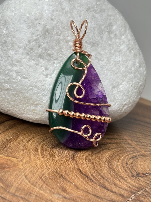 Green and Iris Purple Dyed Agate in Raw Copper Wire - Image 4